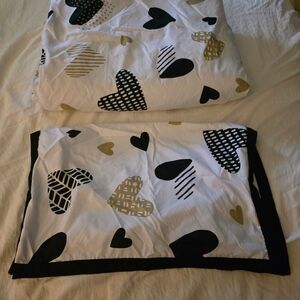 Target Black and Gold Heart Comforter With 1 Pillow Case Included